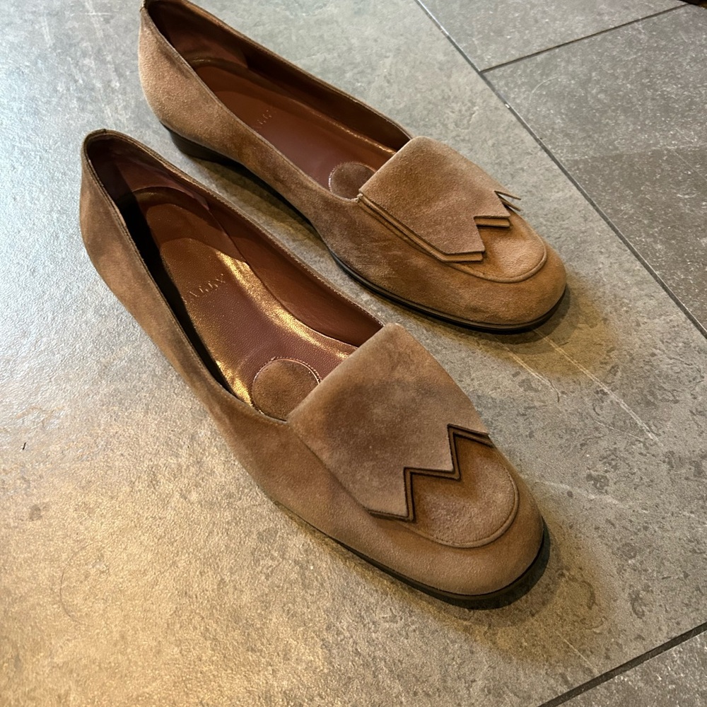 Bally “Twiggy” Elegant Brown suede Loafers